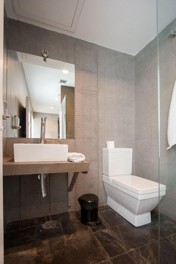 O'donnell Flats (adults Only) Hotel